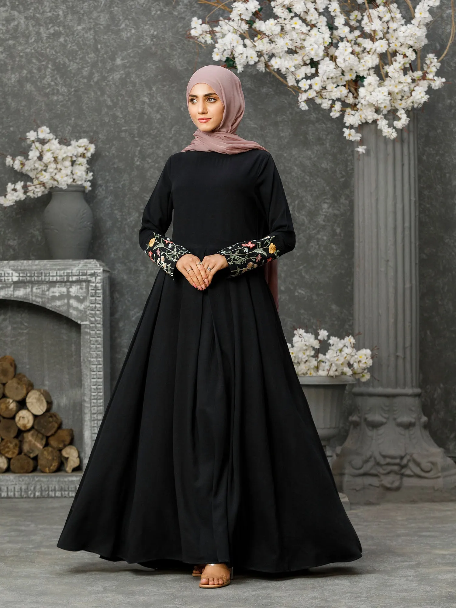 Abaya Bahaar Black