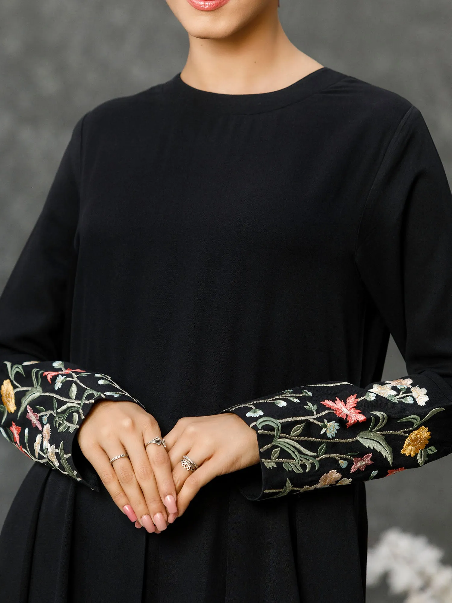 Abaya Bahaar Black