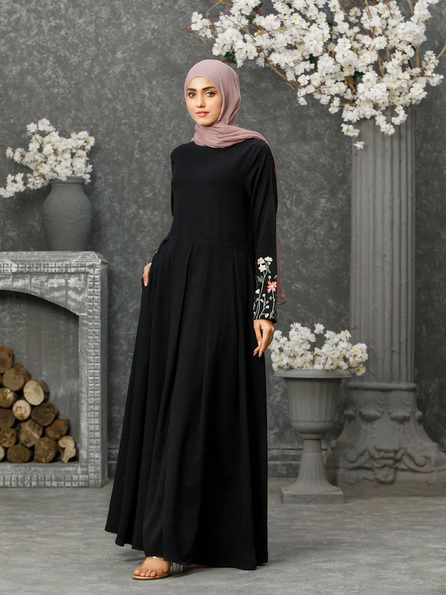 Abaya Bahaar Black