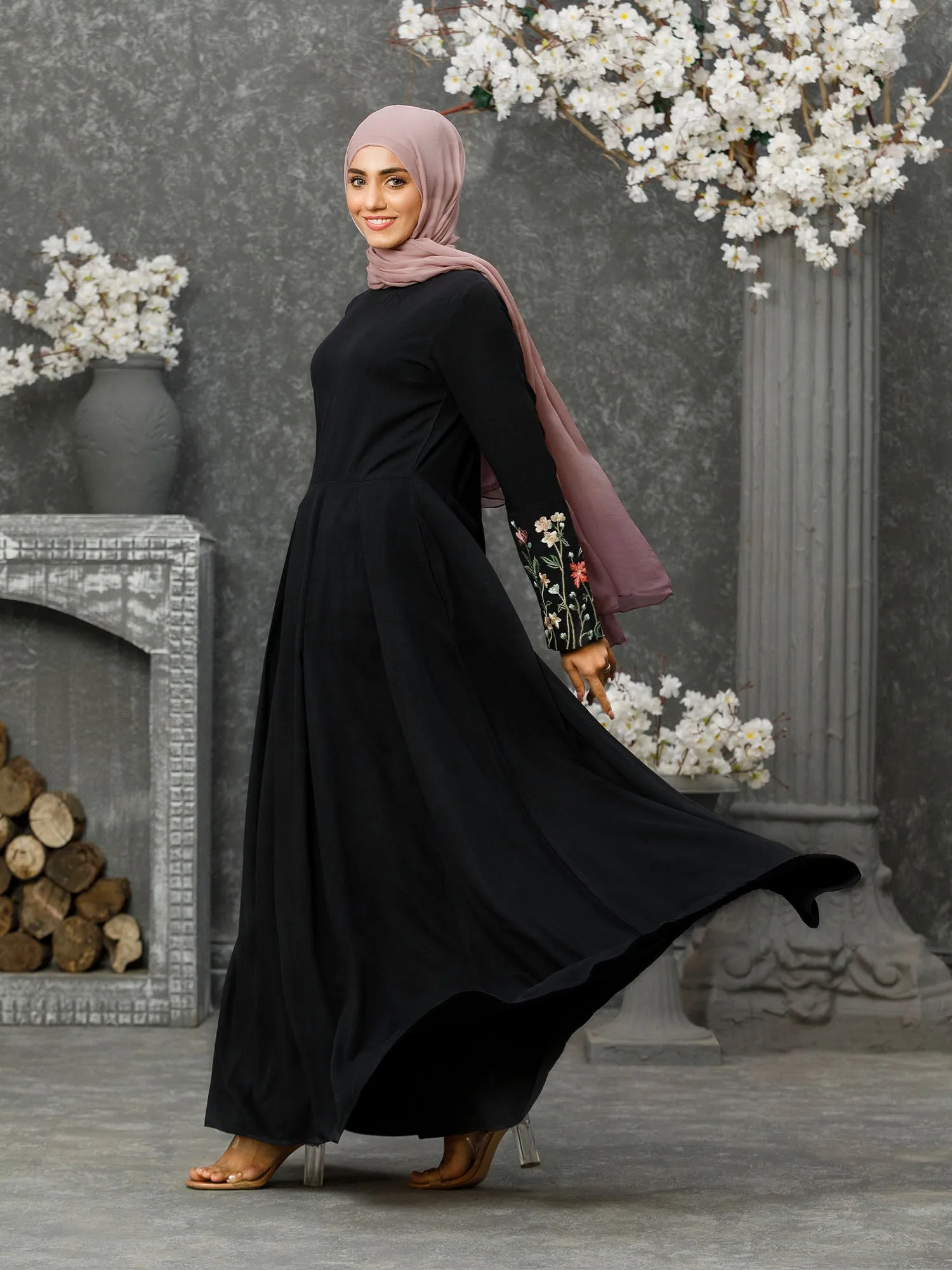 Abaya Bahaar Black
