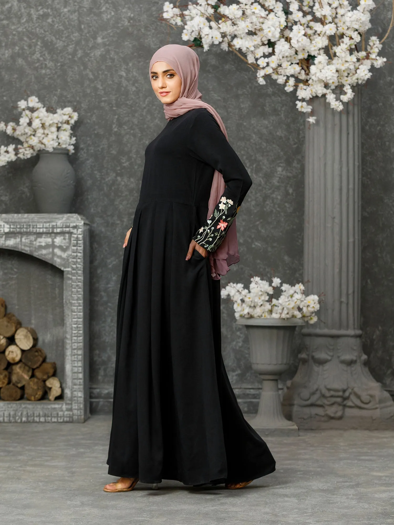 Abaya Bahaar Black