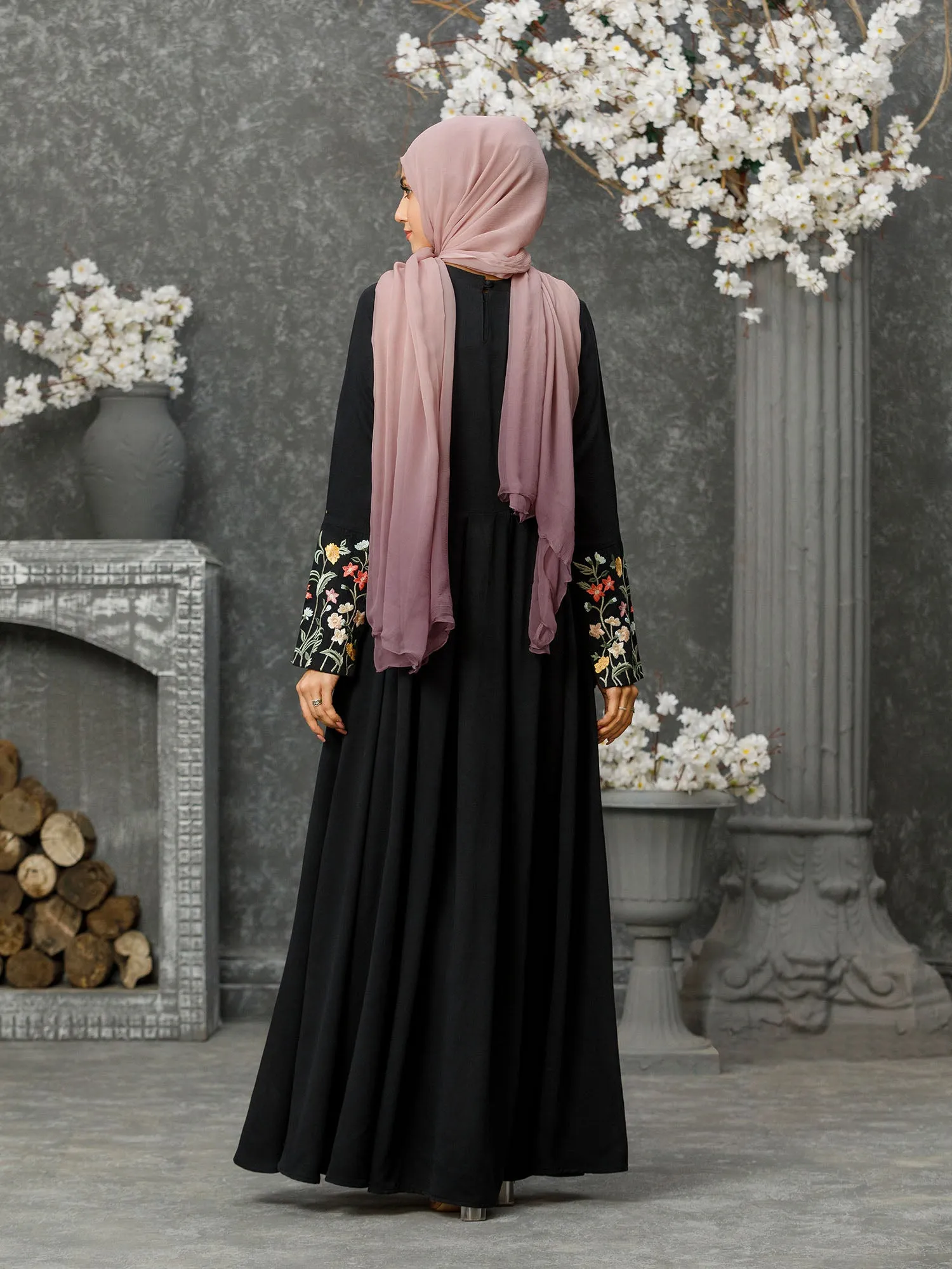 Abaya Bahaar Black
