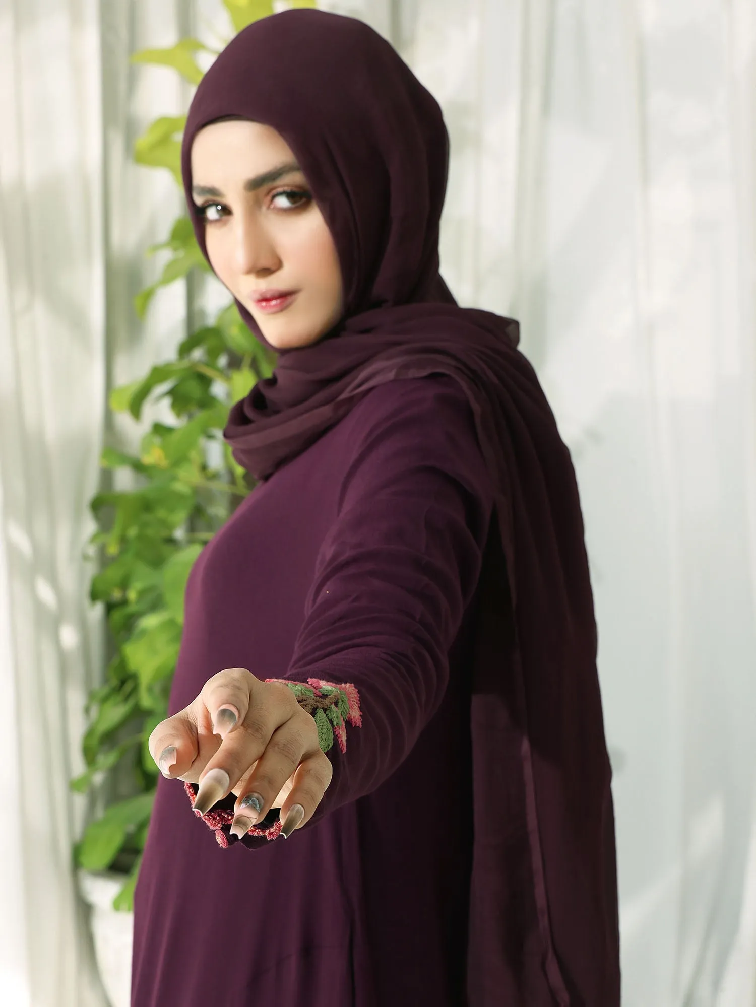 Abaya Dasta E Gul