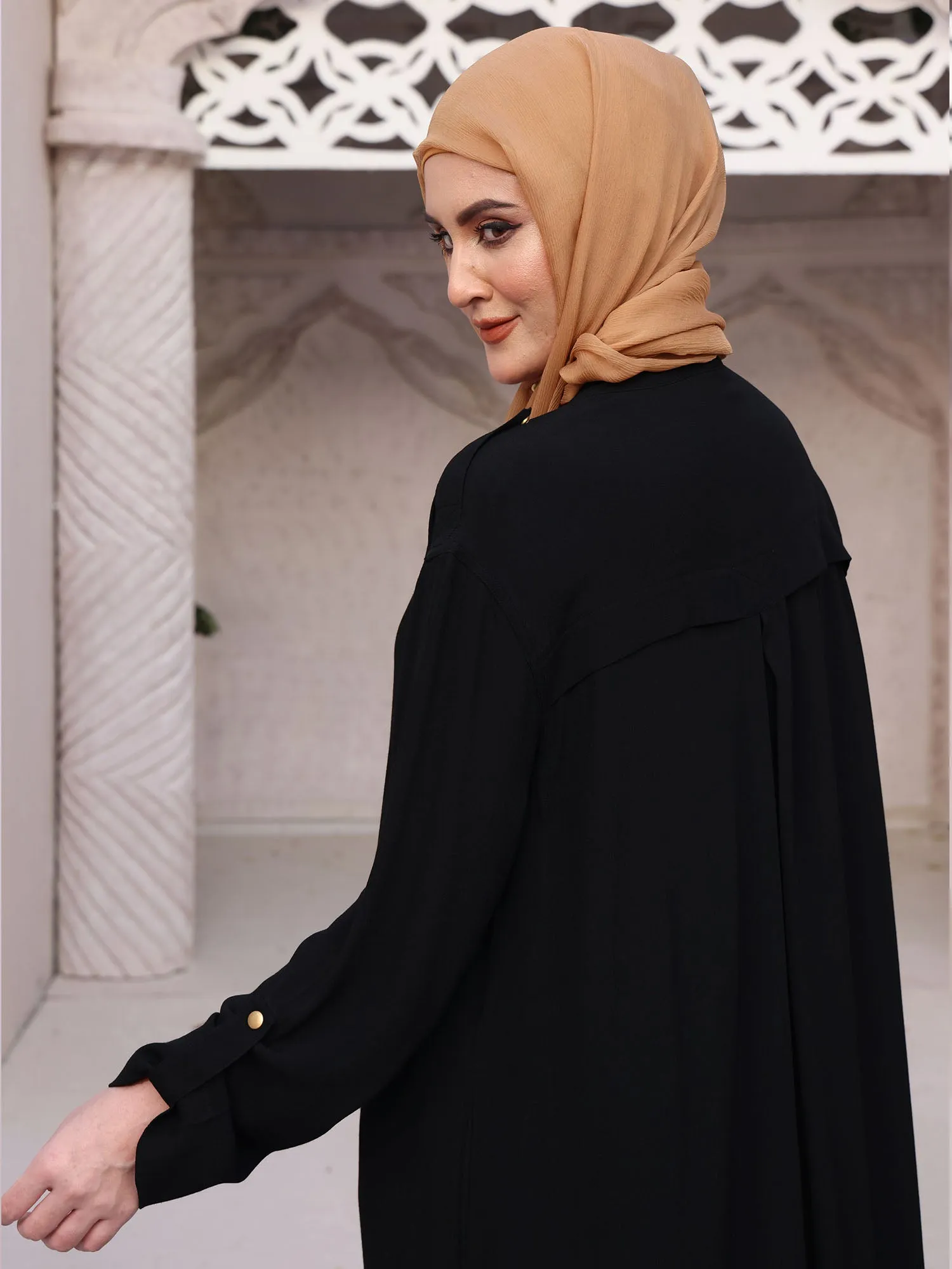 Abaya Military Black