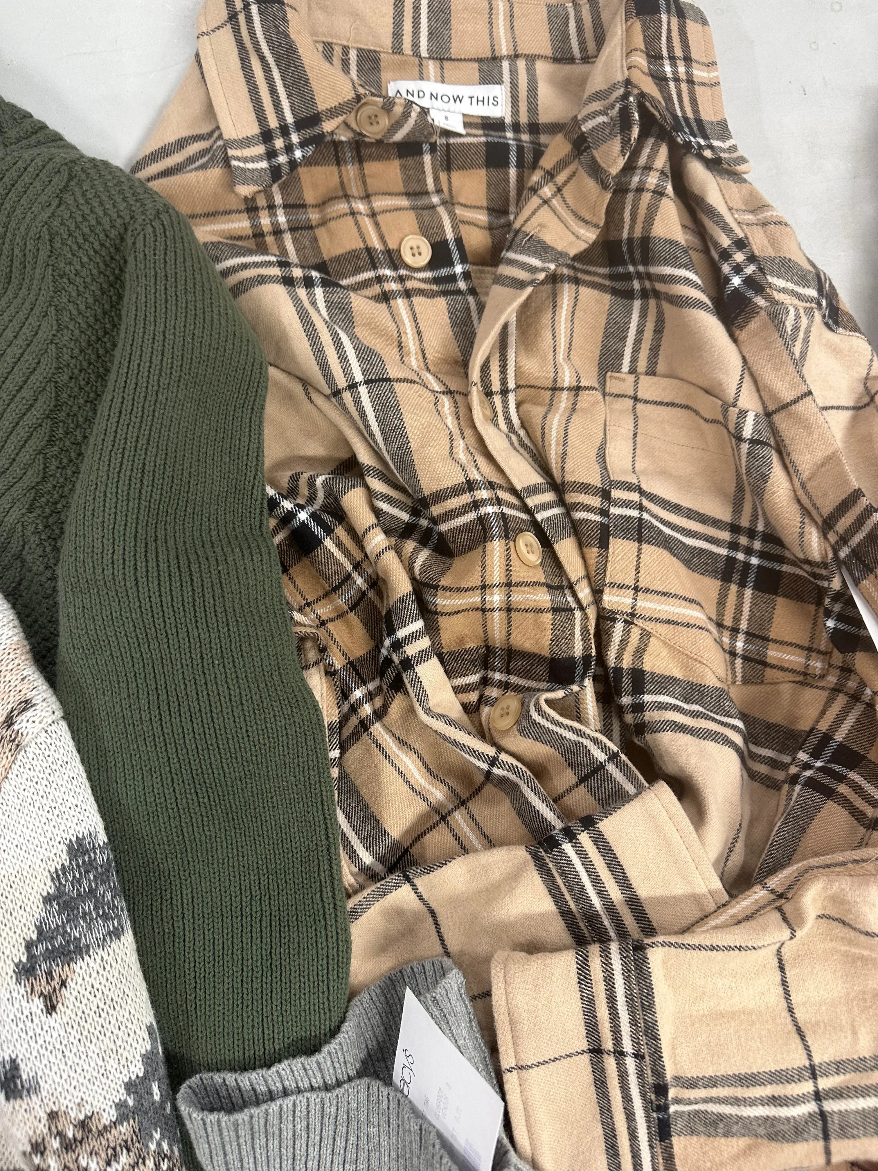 Men's Clothing Sweaters &amp; Others Wholesale Lot, POLO RALPH LAUREN, LACOSTE, TOMMY HILFIGER, AND NOW THIS, CLUB ROOM and more, 14 items, Shelf Pulls, MSRP $548