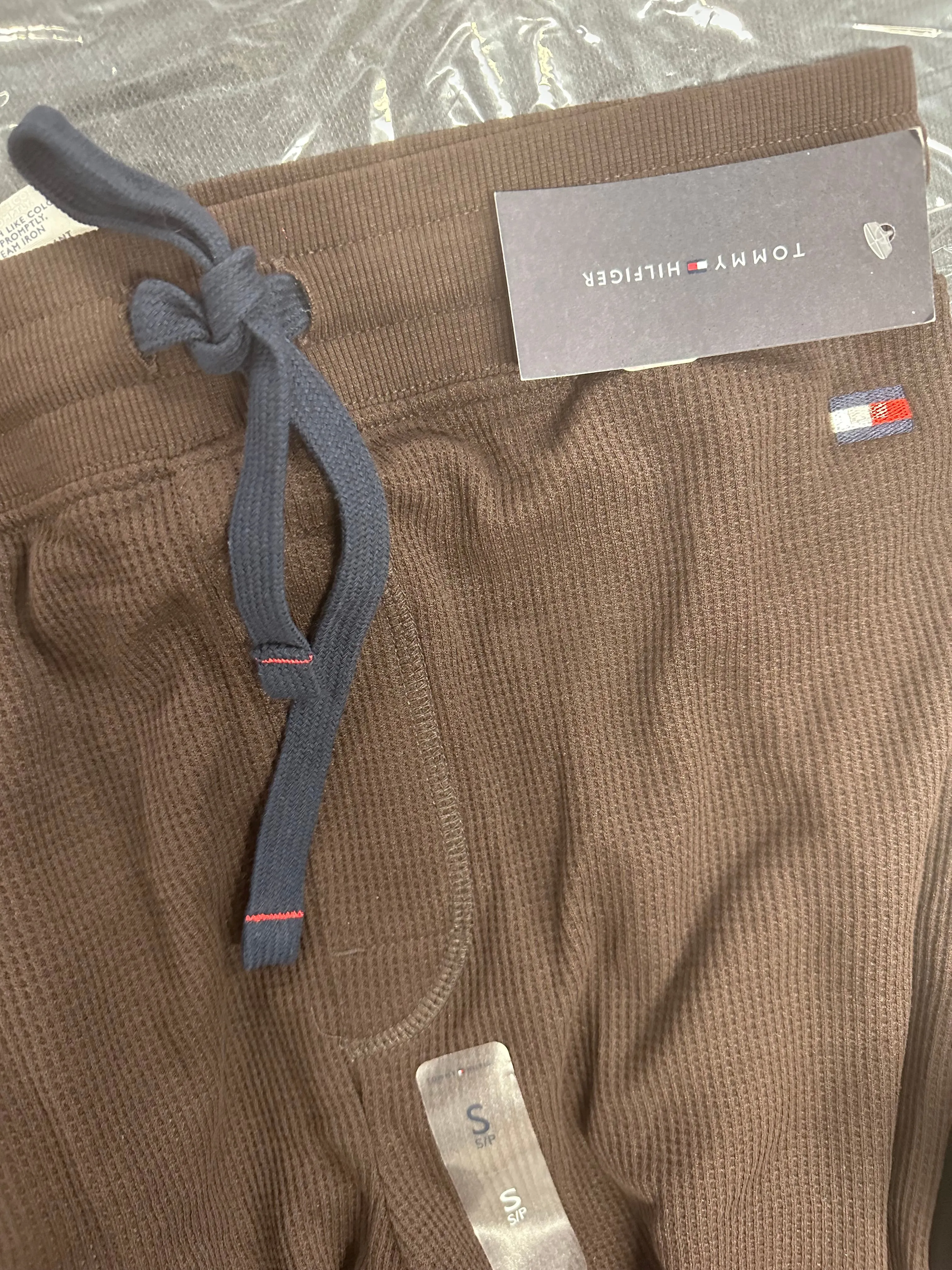 Men's Clothing Sweaters &amp; Others Wholesale Lot, POLO RALPH LAUREN, LACOSTE, TOMMY HILFIGER, AND NOW THIS, CLUB ROOM and more, 14 items, Shelf Pulls, MSRP $548