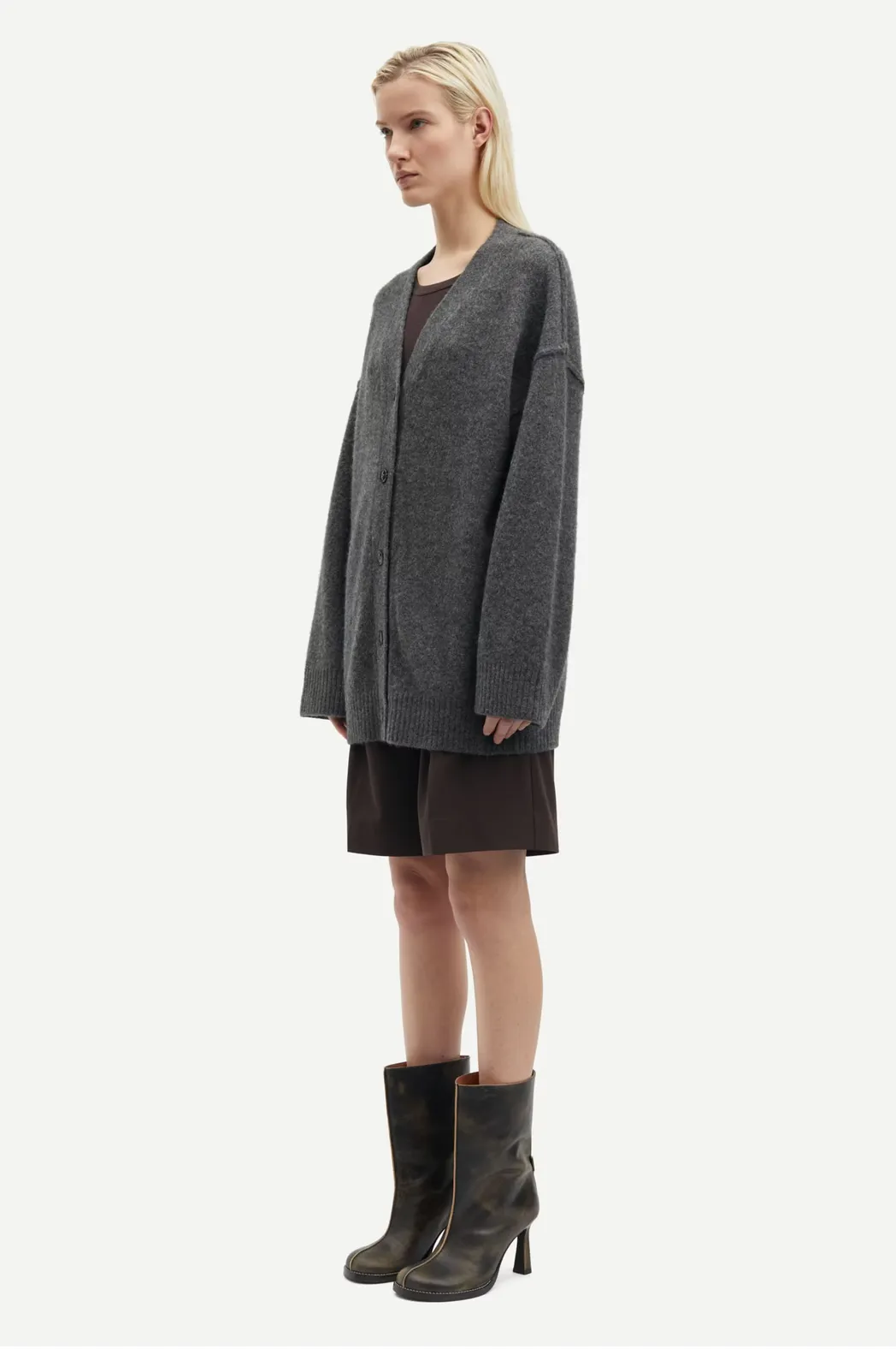 Saceleste Cardigan - Black Oyster